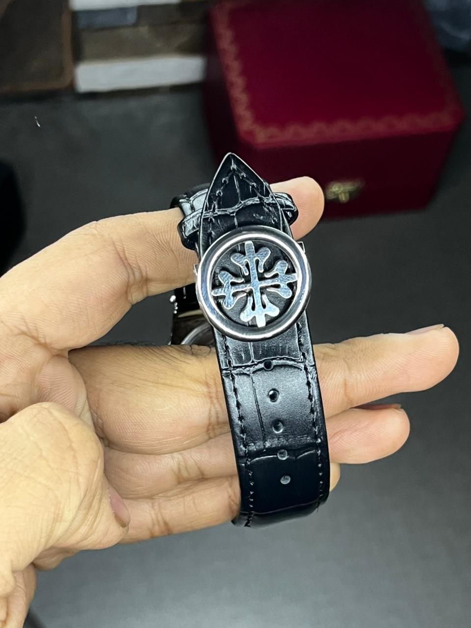 Nautilus Leather Strap Master Lock - Black-Green